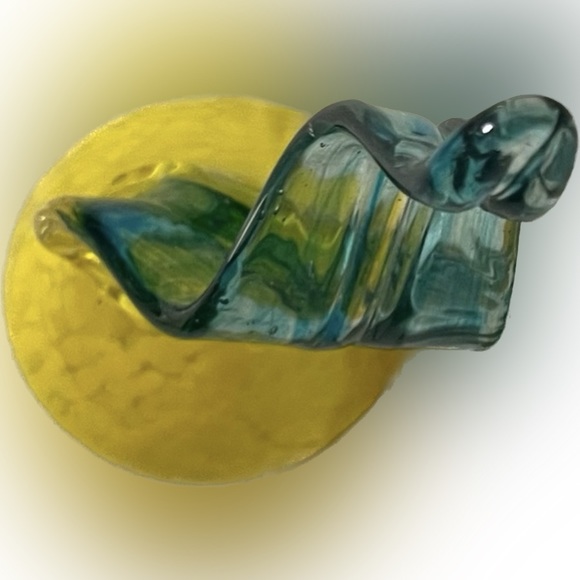 ❌❌❌Blown Glass Art - Yellow Bulb - Blue Leaf - 13” Tall - Handmade - Picture 6 of 9